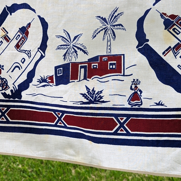 Vintage Tablecloth - Picture 4 of 5